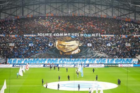 19-OM-LENS 02.jpg